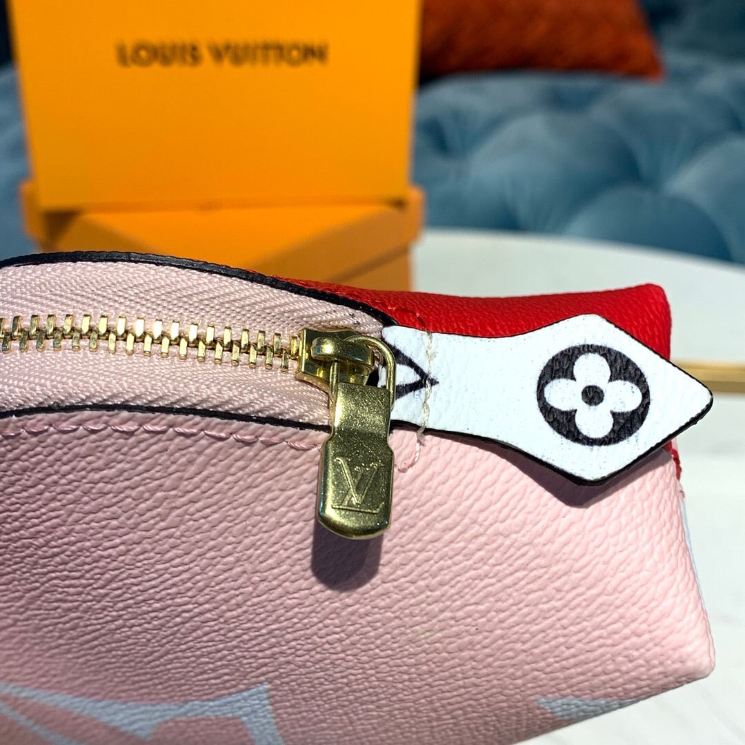 Giant Monogram Cosmetic Case
