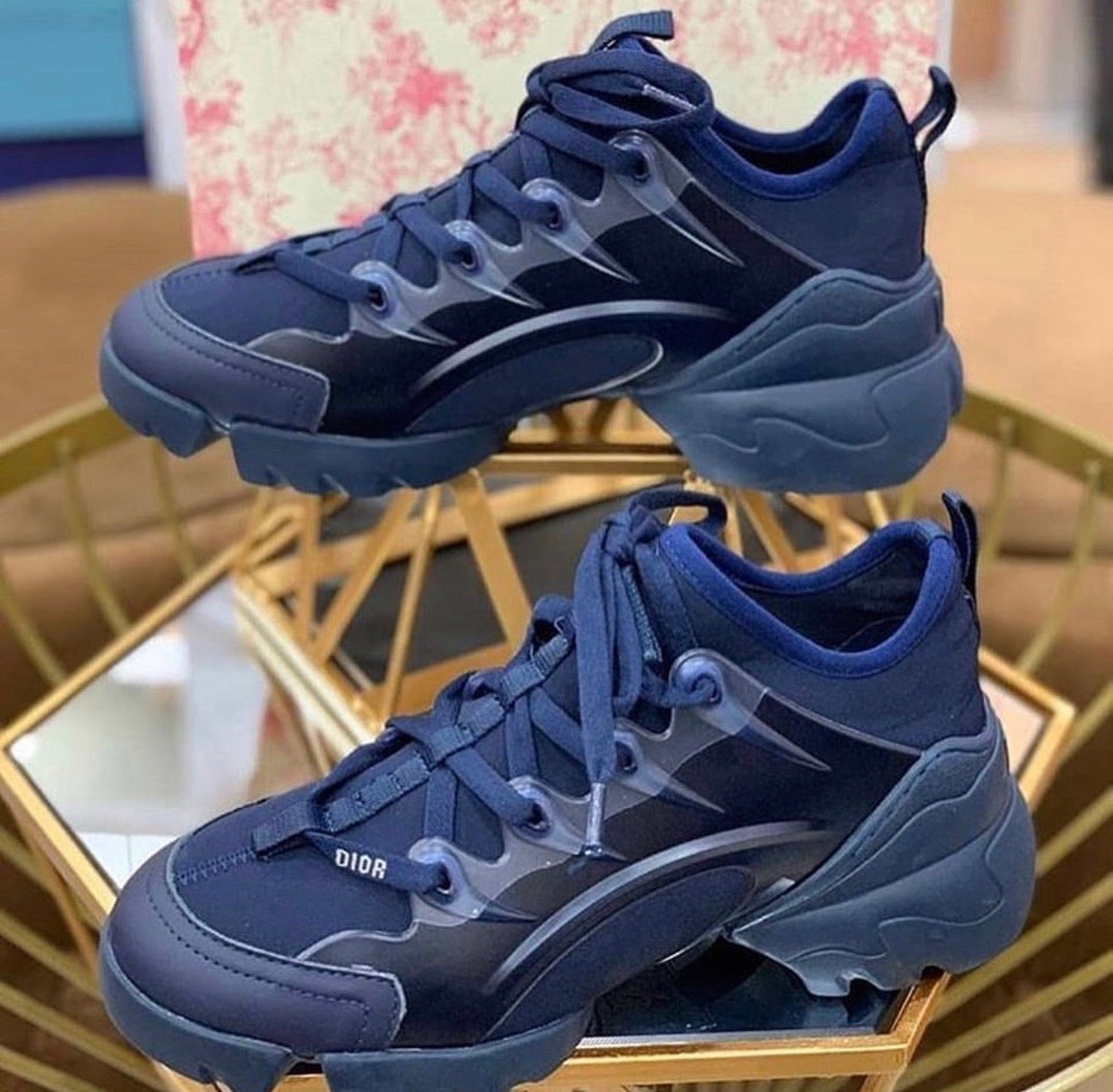 D Connect Sneaker