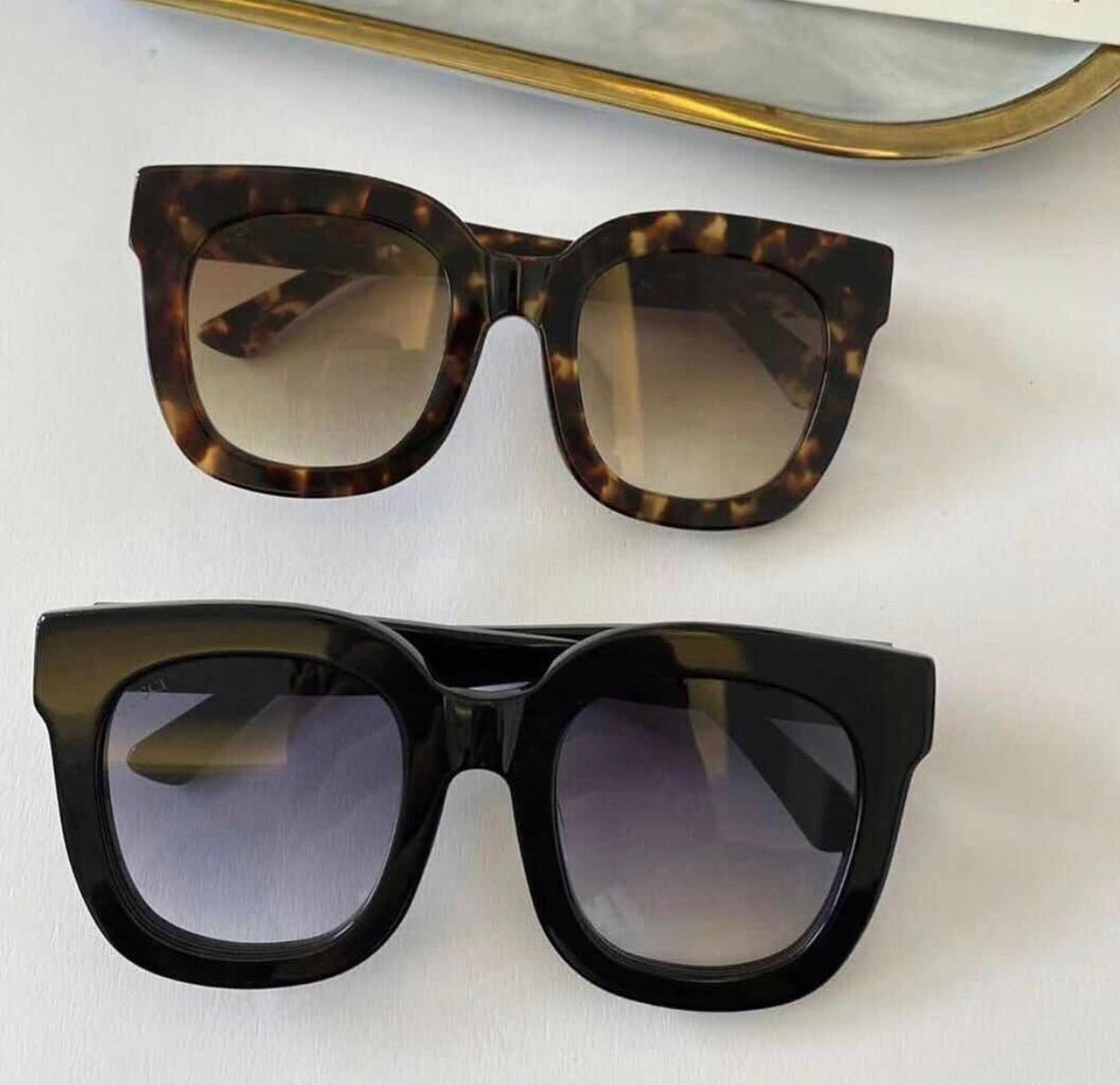 Round Frame Sunglasses with Star