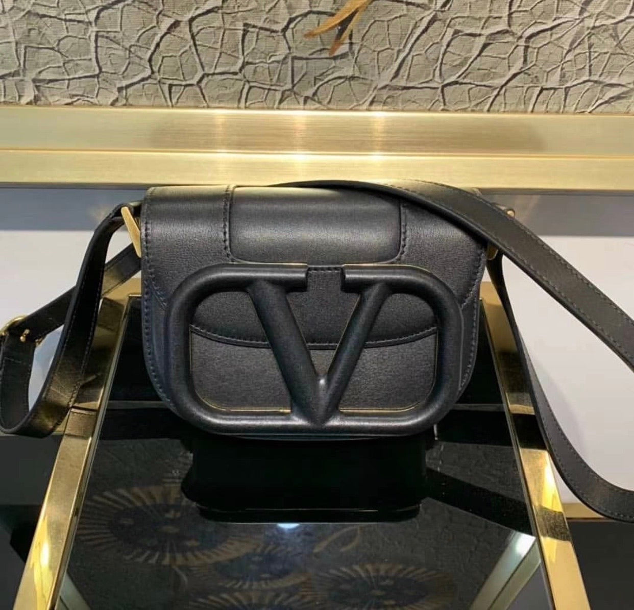 Supervee Matte Small Crossbody