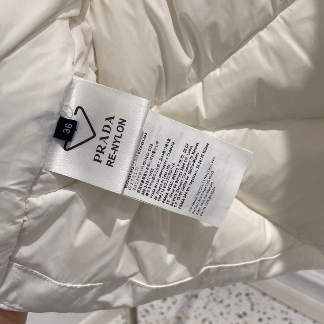 Re Nylon Jacket
