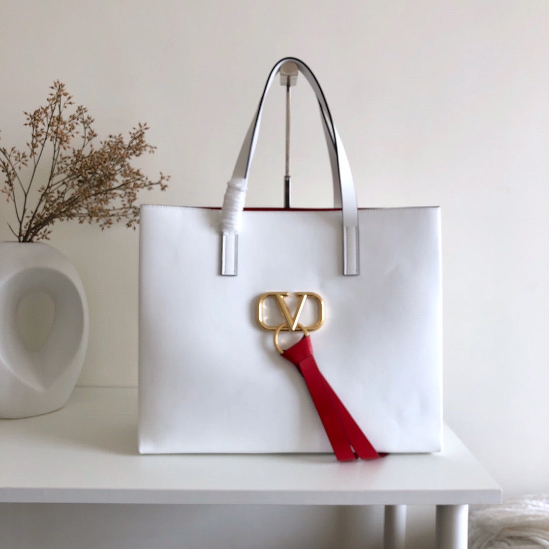 V Ring Shopper