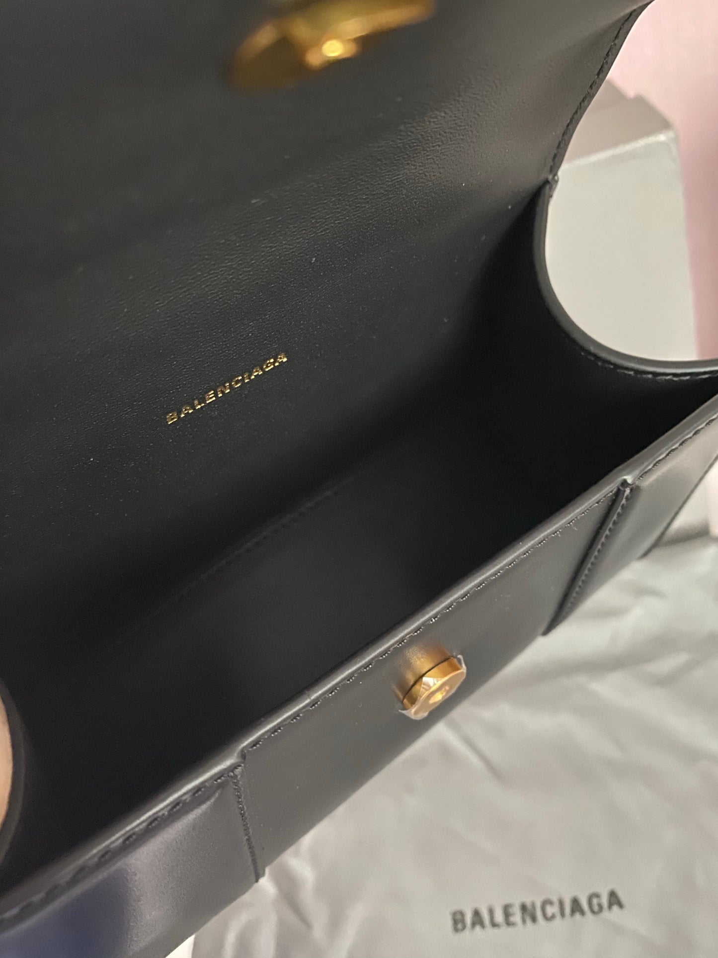 Hourglass XS