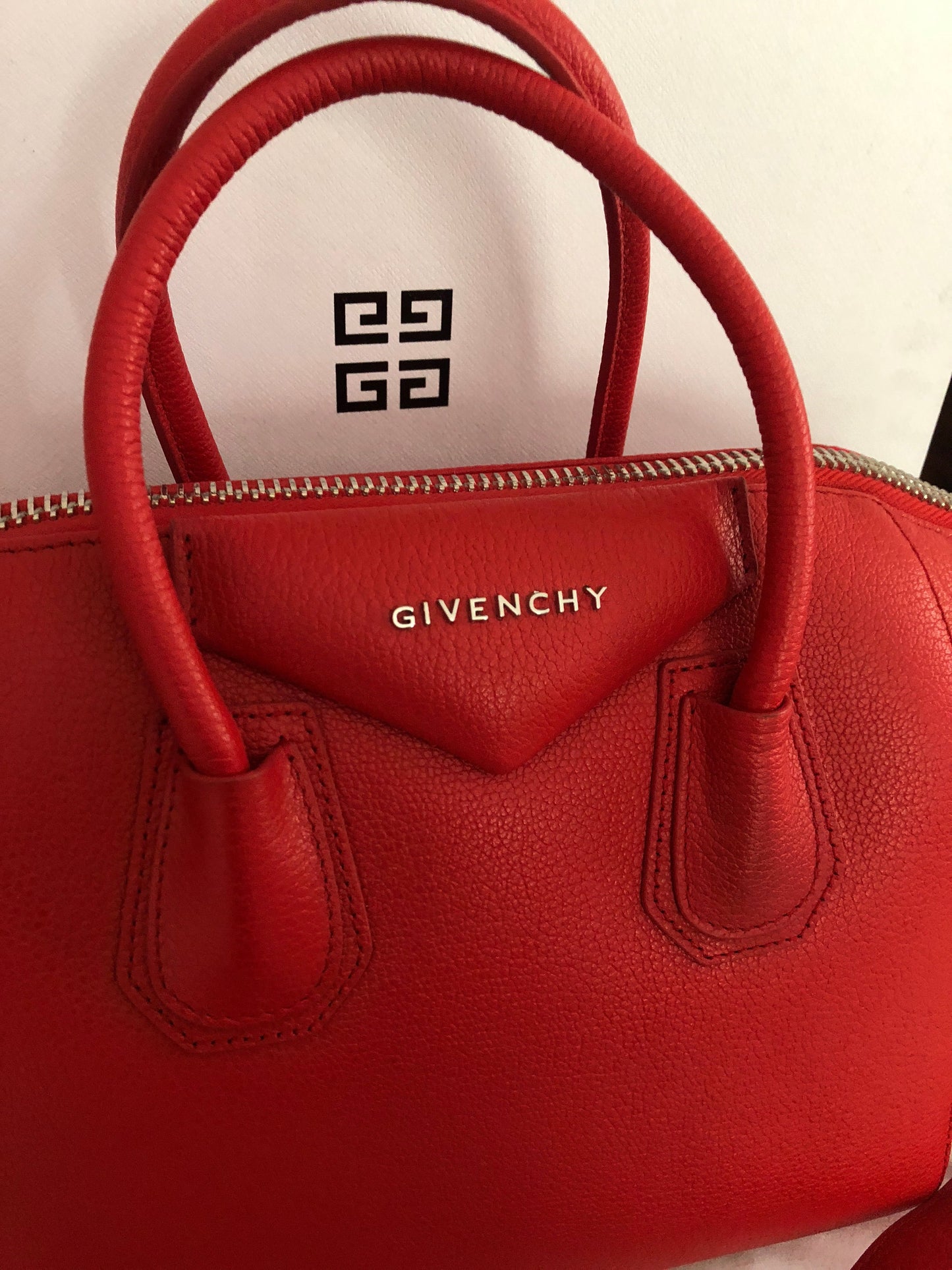 Antigona Grained Leather