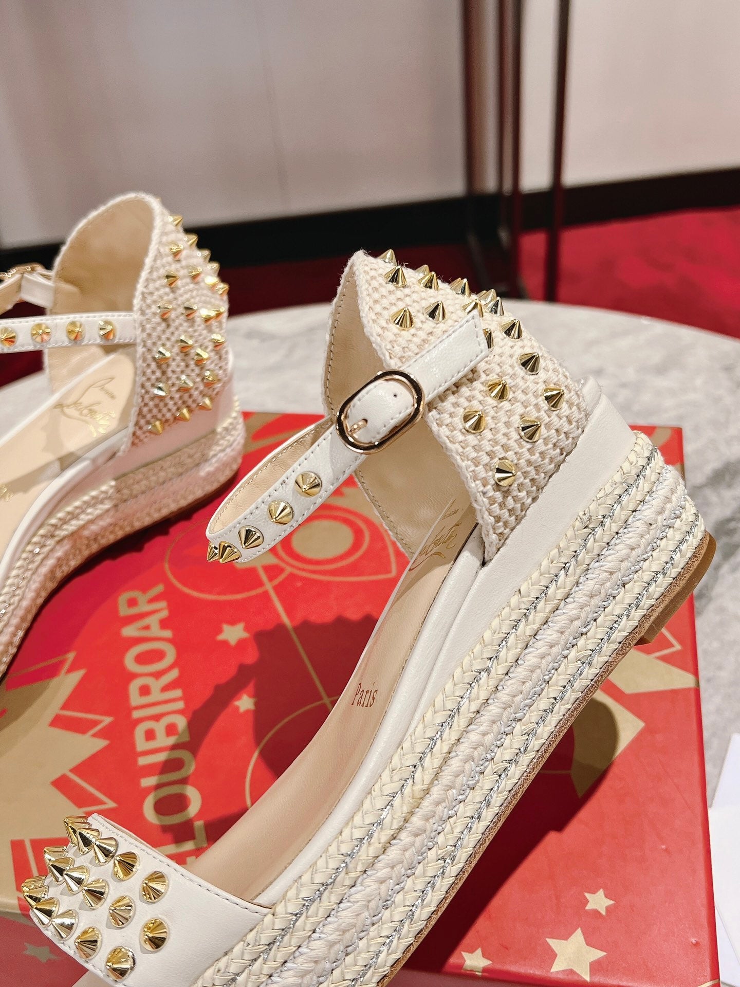 Madmonica Wedges