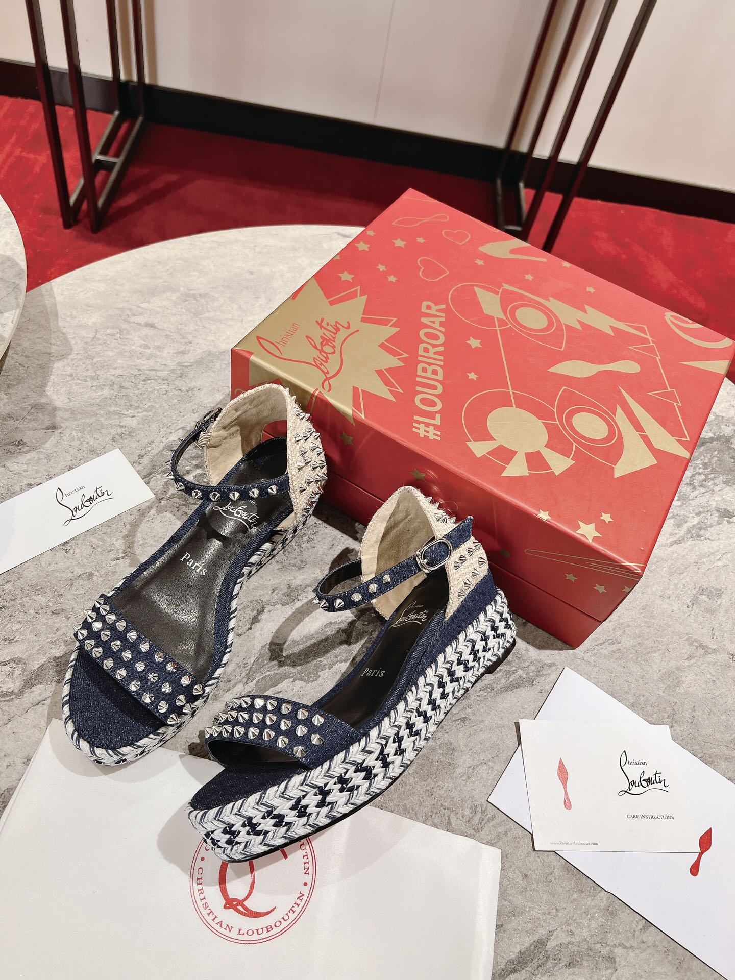 Madmonica Wedges