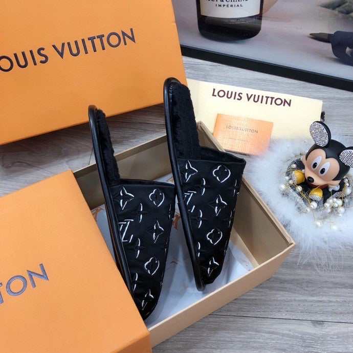 Suite Slippers