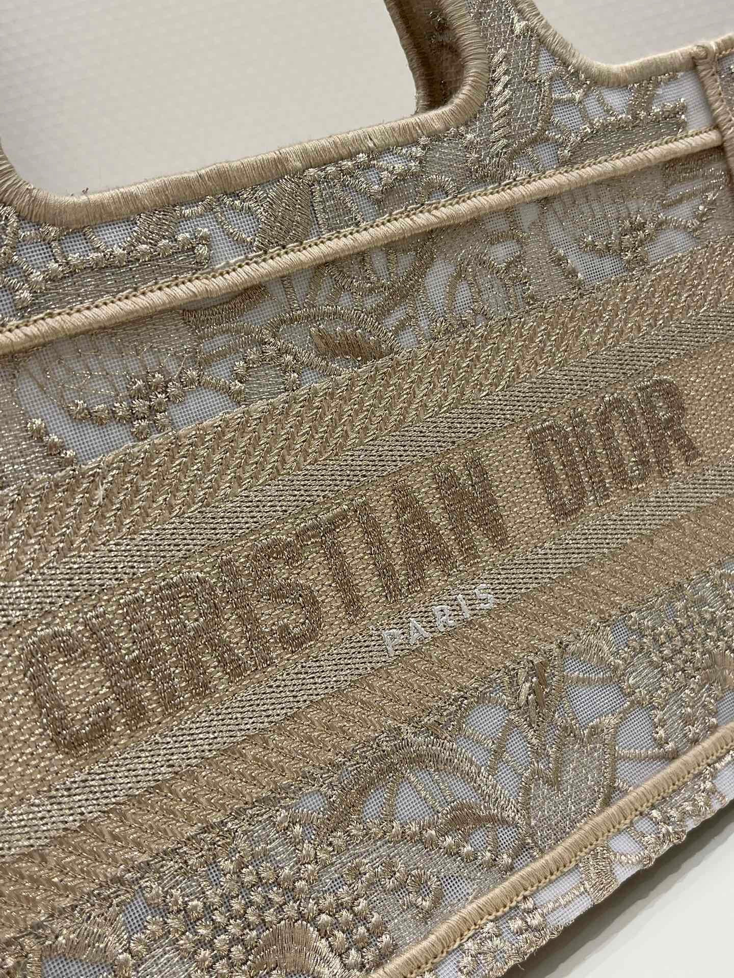 Book Tote