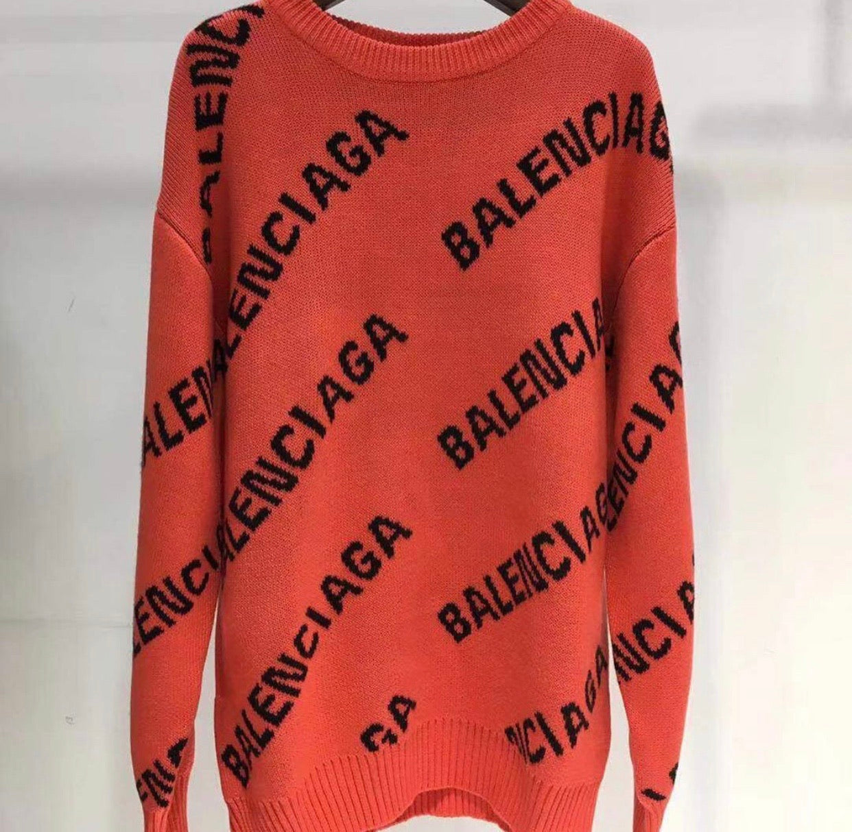 Logo Jumper
