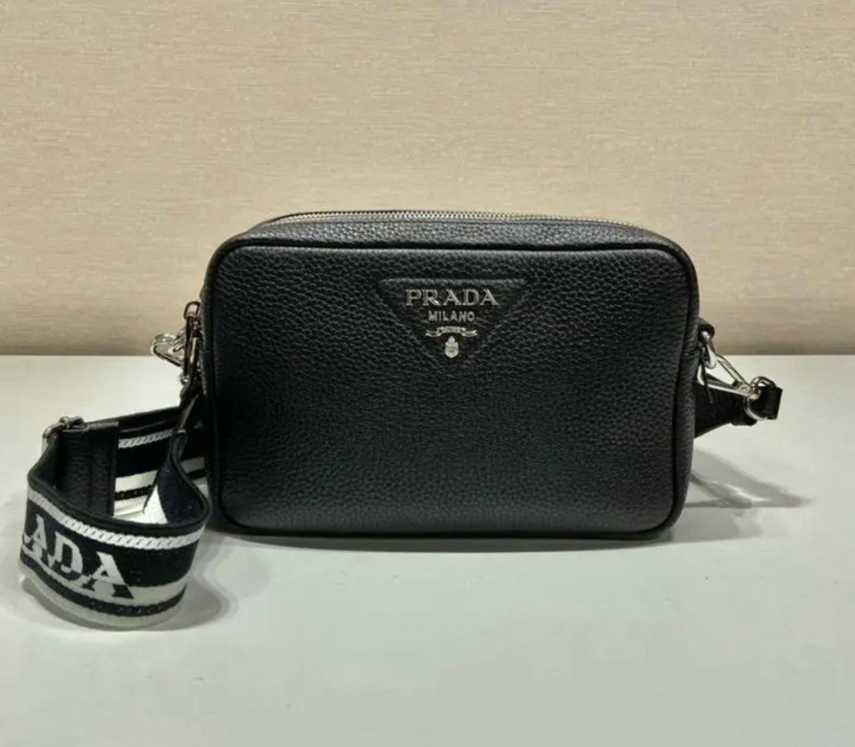 Medium Leather Bag