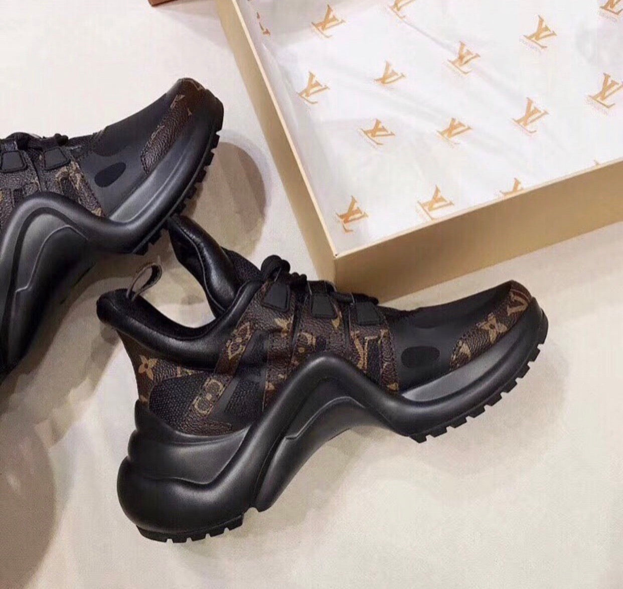 Archlight Sneaker