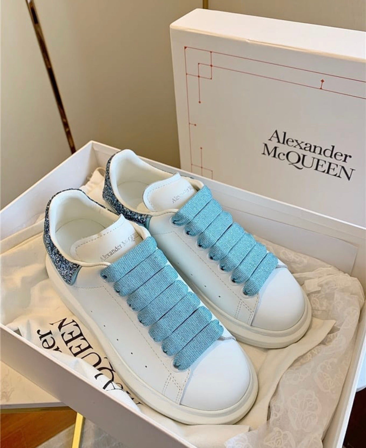 Oversized Sneaker Glitter