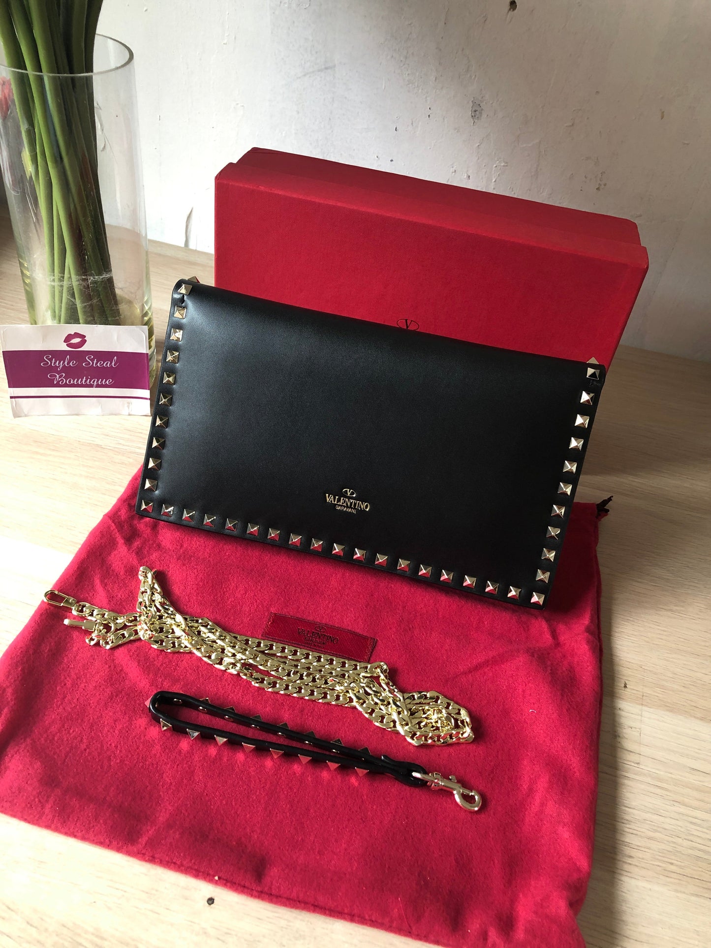 Rockstud Clutch