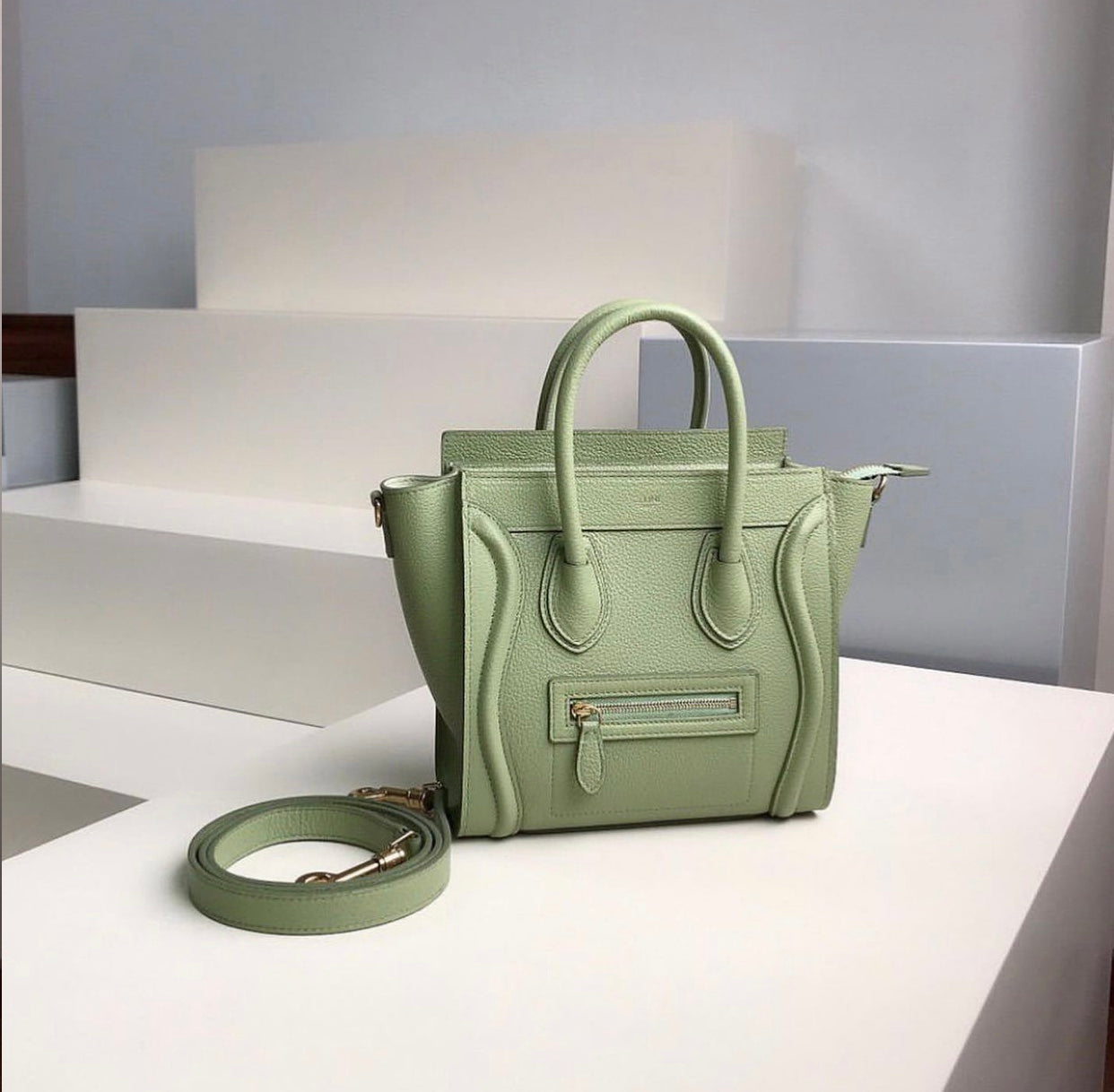 Nano Luggage