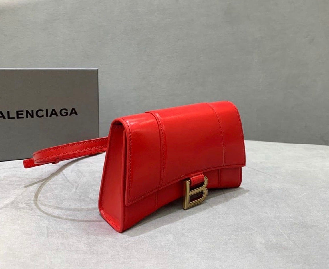 Hourglass Belt Bag