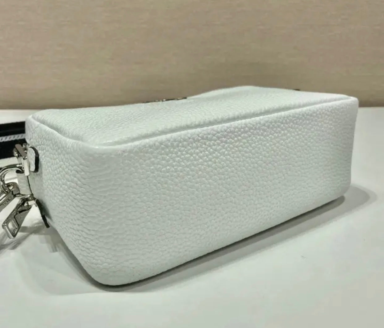 Medium Leather Bag