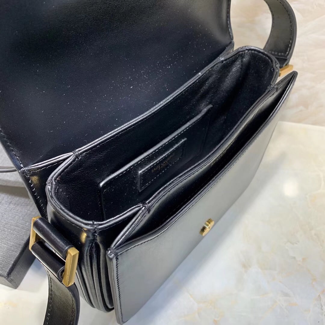 Besace Shoulder Bag