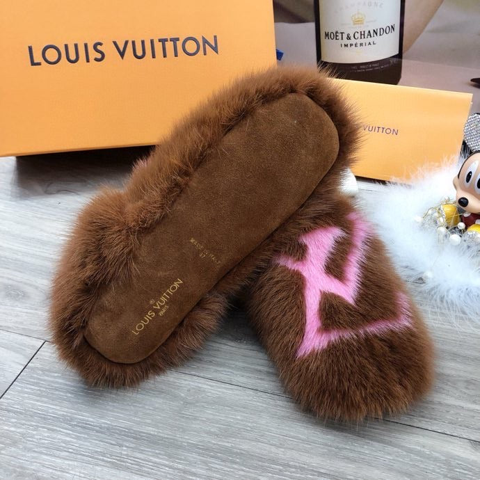 Dreamy Fur Slippers