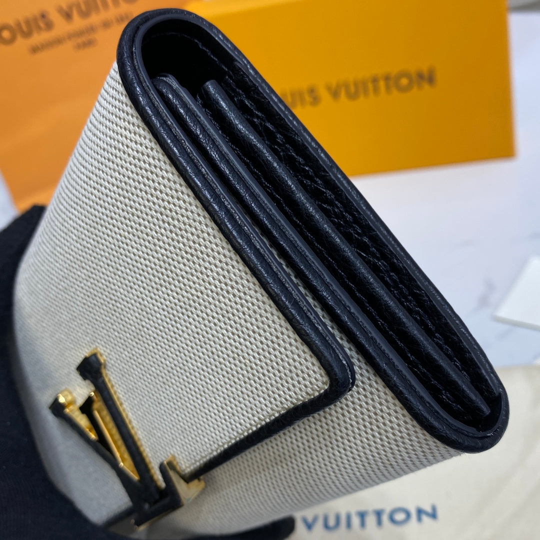 Capucines Wallet