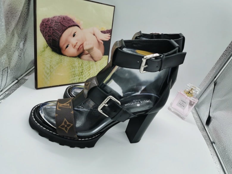 Star Trail Sandals