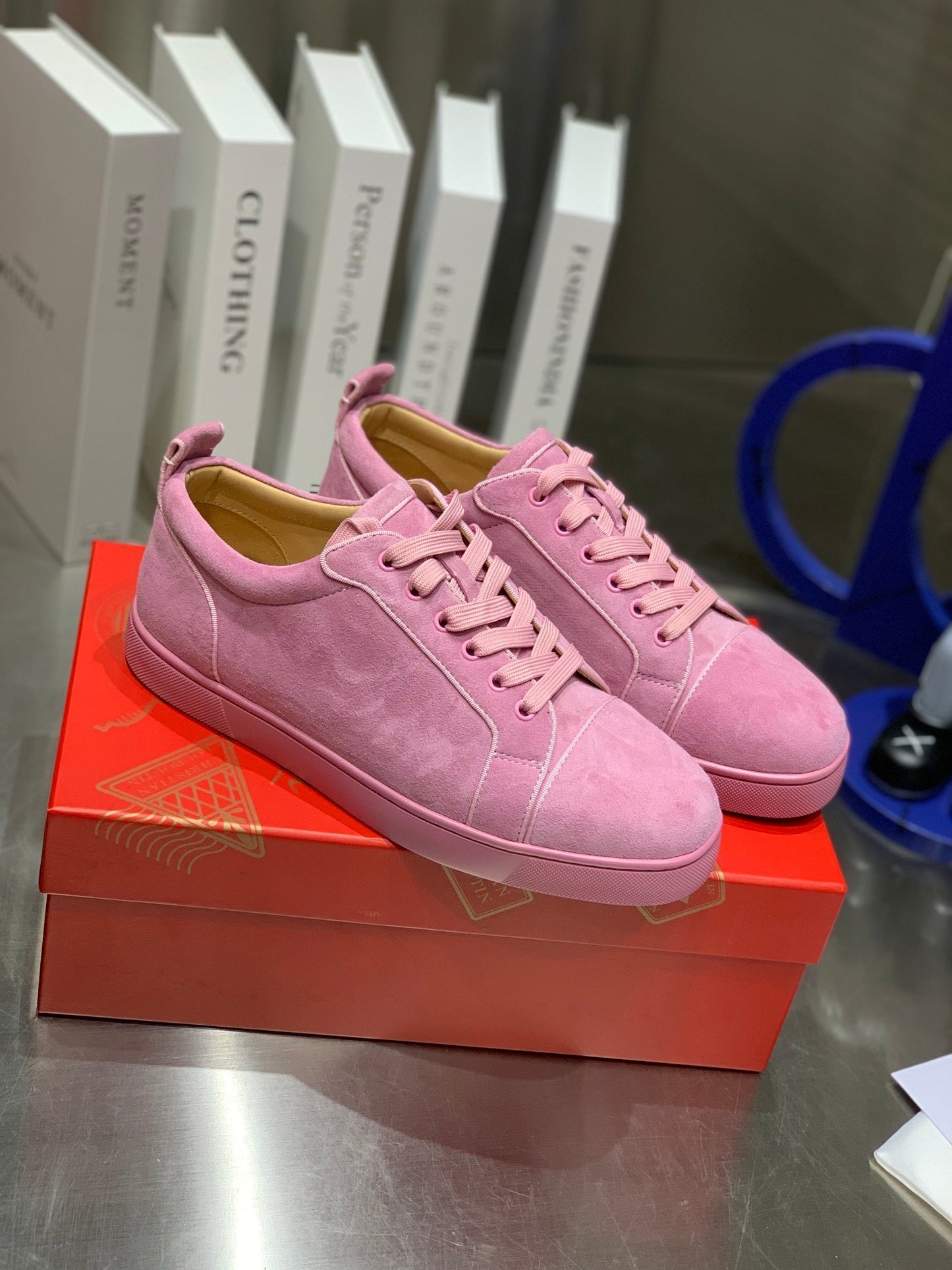 Louis Suede
