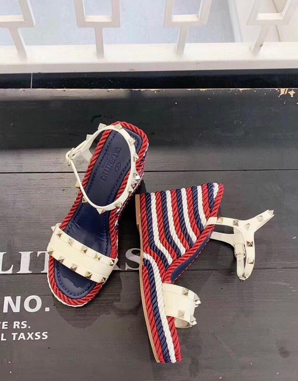 Rockstud Wedges