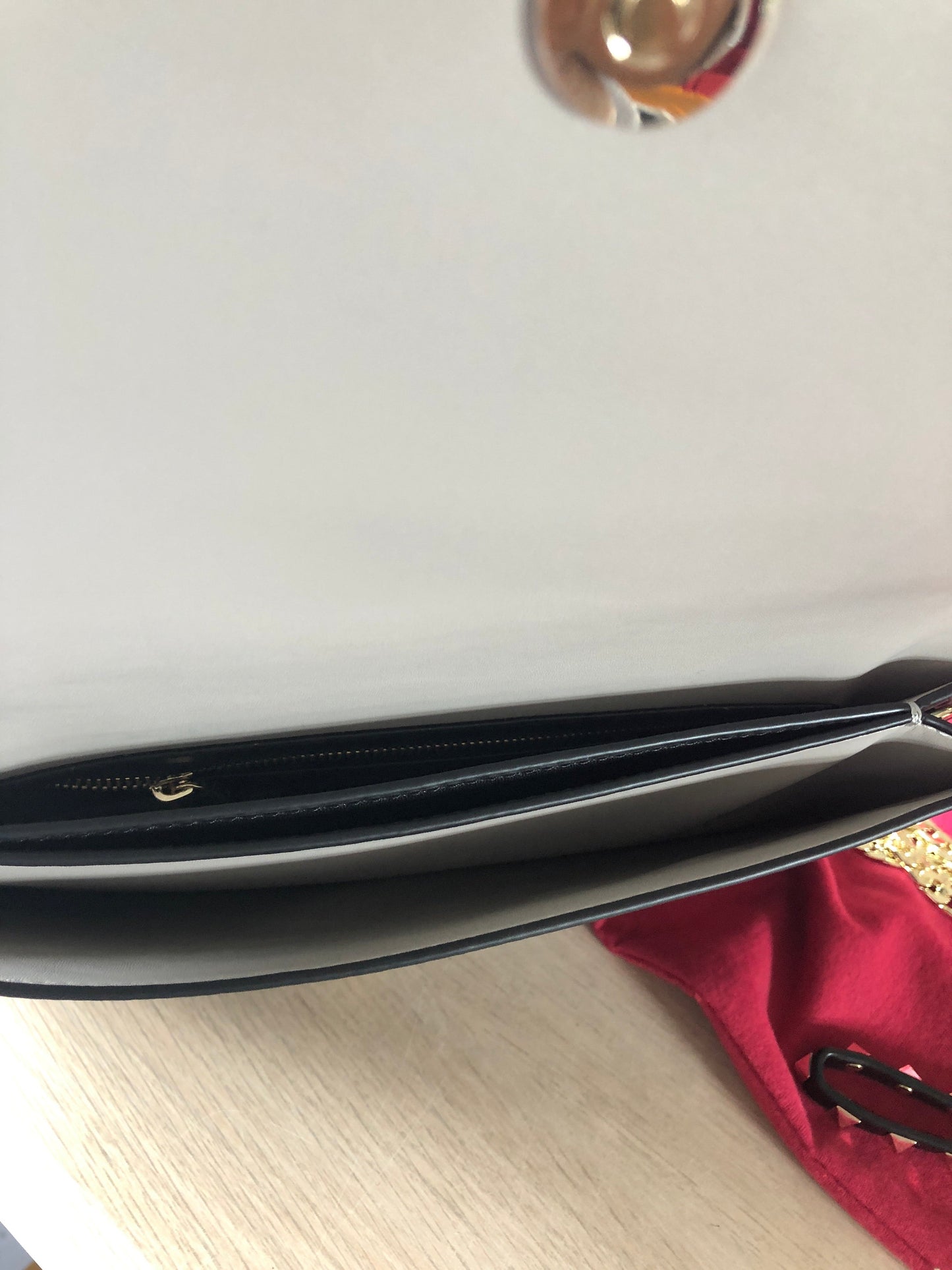Rockstud Clutch