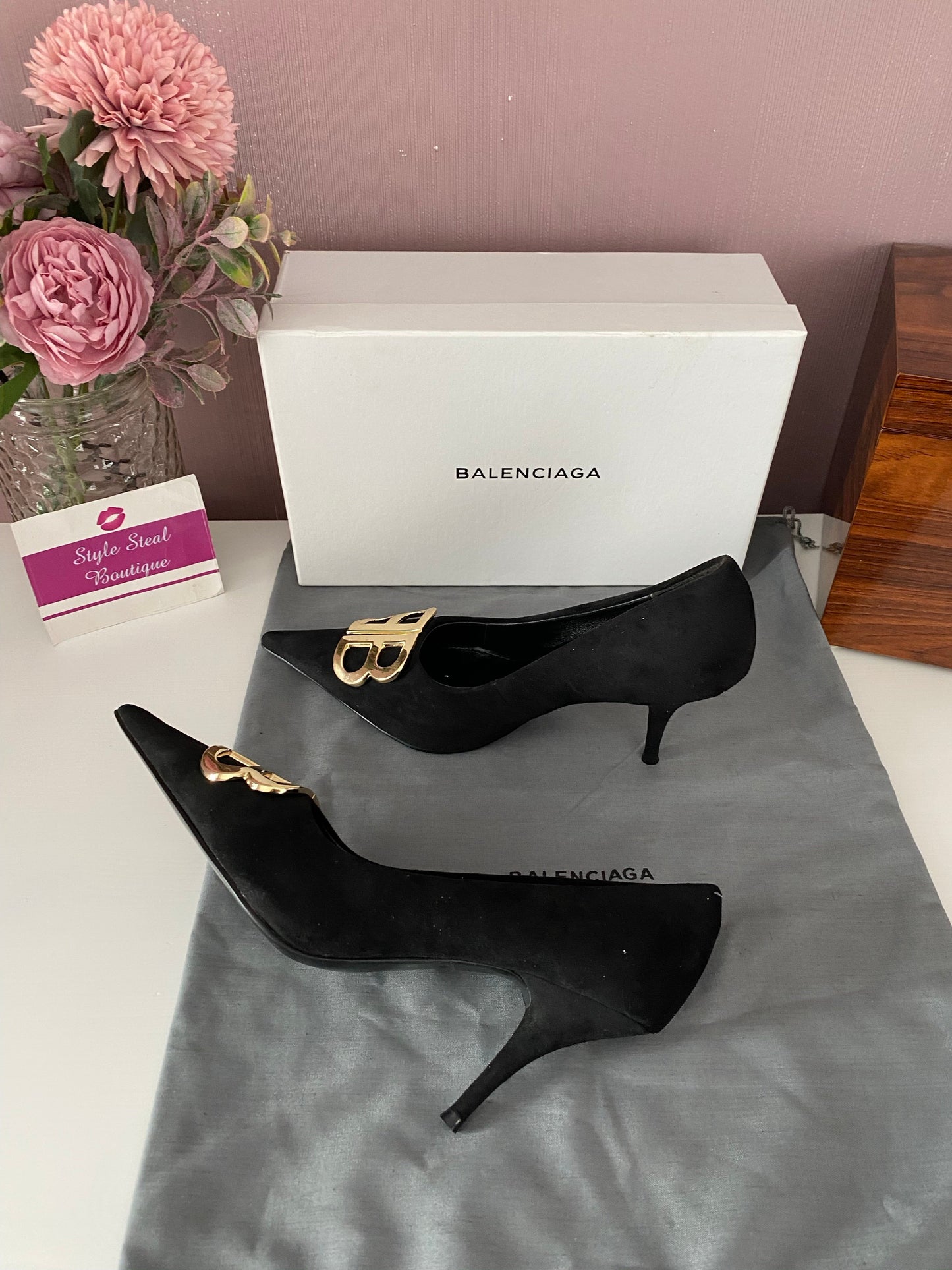 Suede Pump