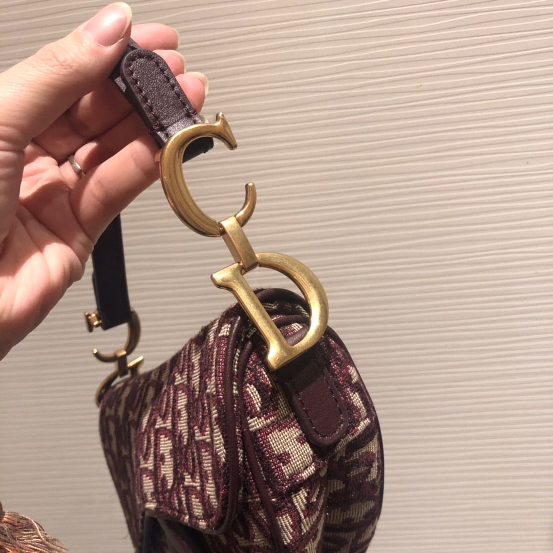 Saddle Bag Oblique