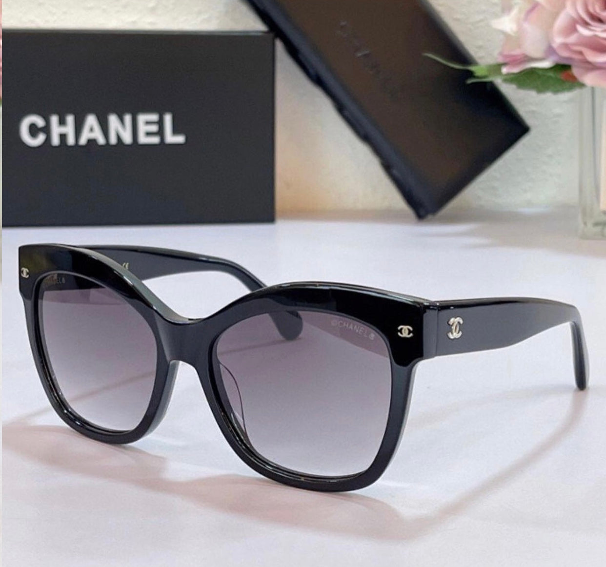 Logo Sunglasses