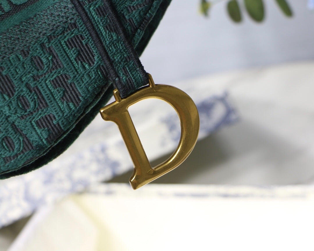 Saddle Bag Oblique