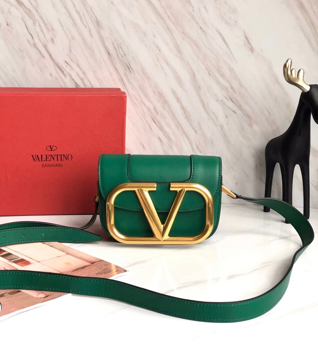 Supervee Small Crossbody