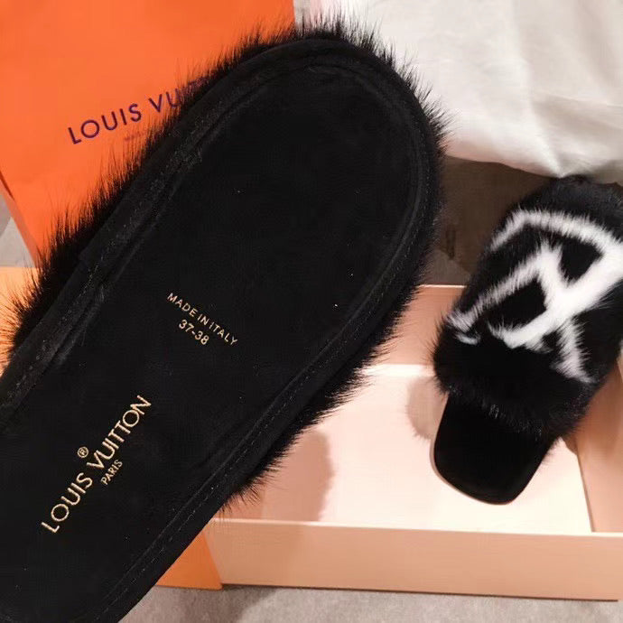 Homey Fur Slippers