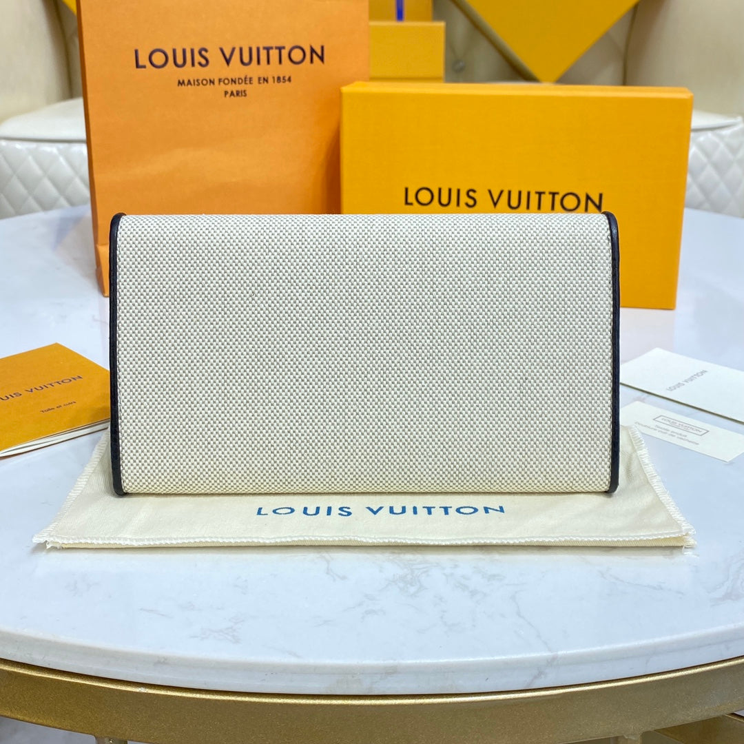 Capucines Wallet