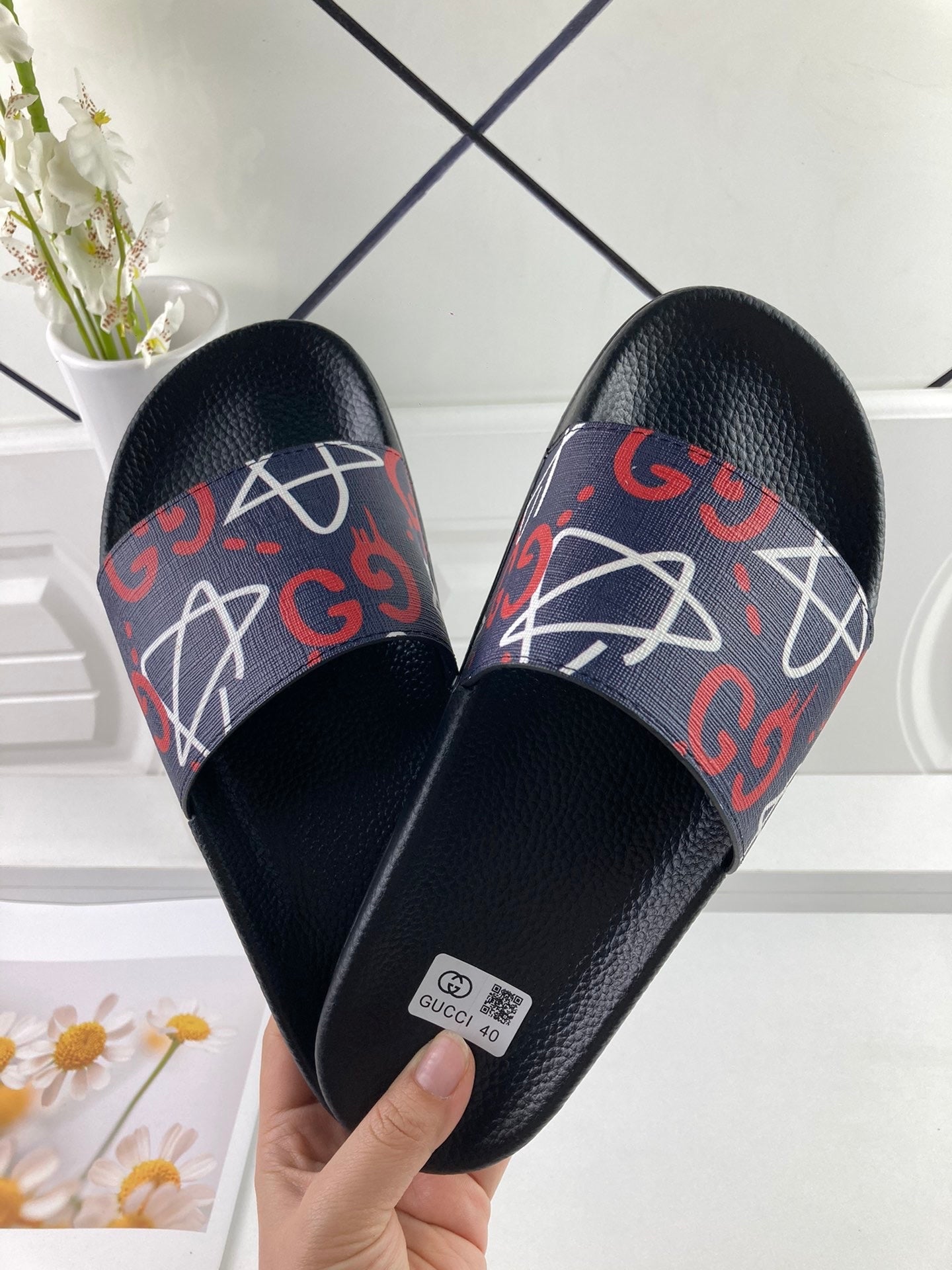 Logo Slides