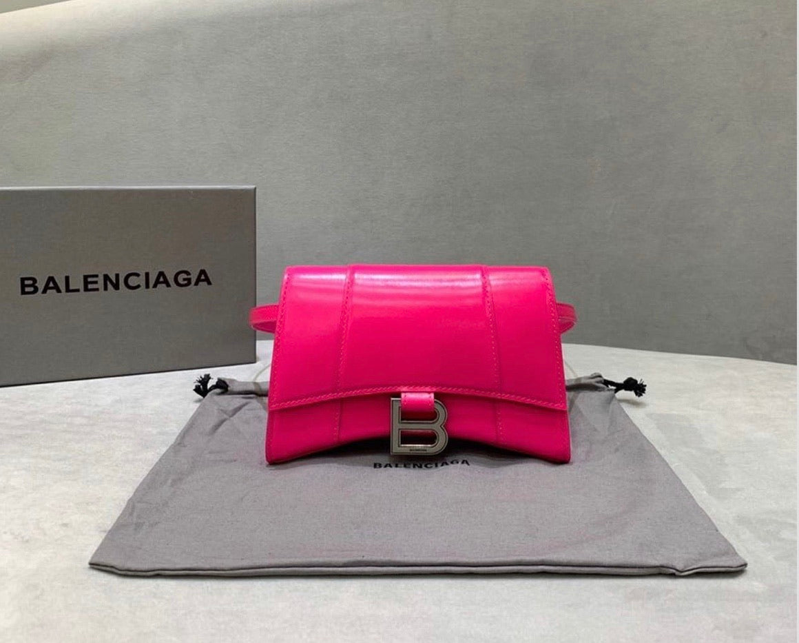 Hourglass Belt Bag