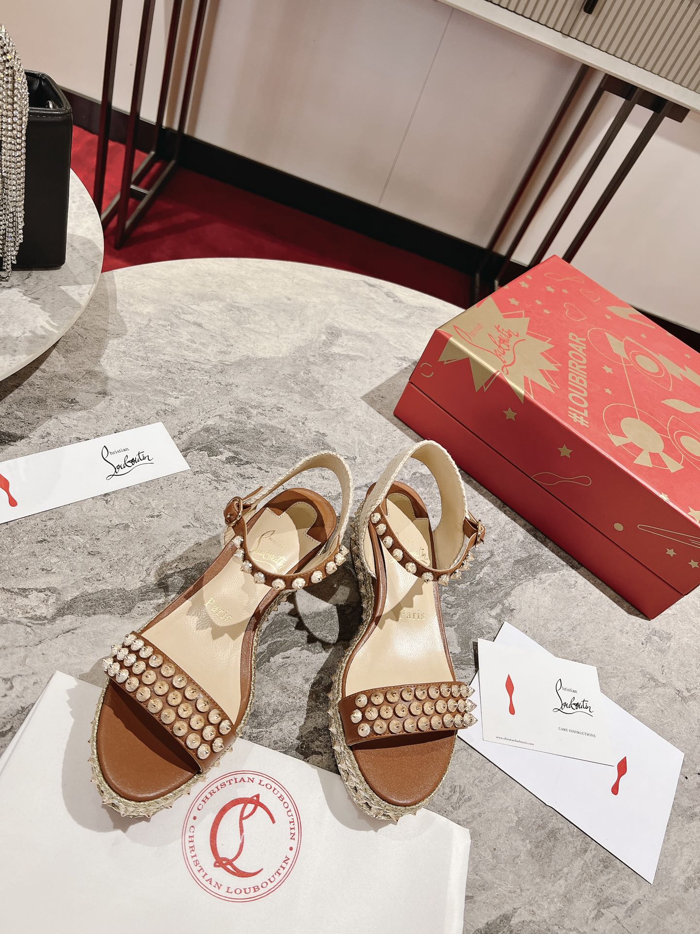 Madmonica Wedges
