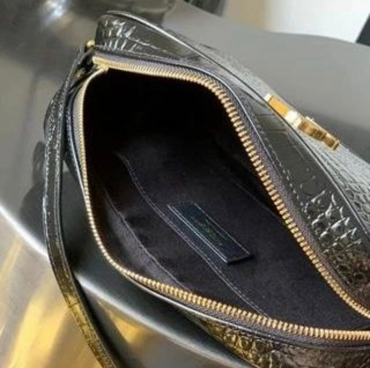 Lou Camera Bag