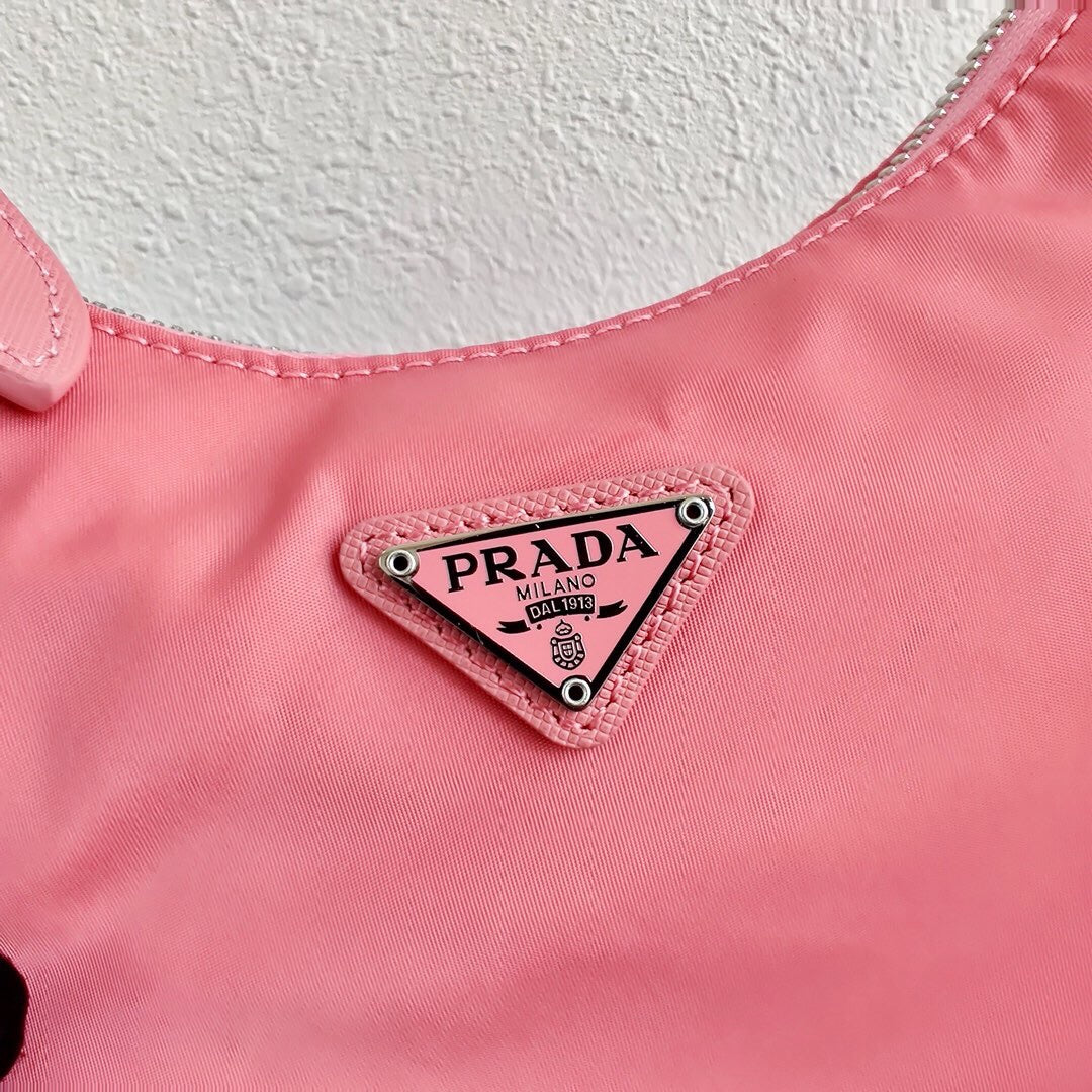 Re-Edition Shoulder Bag