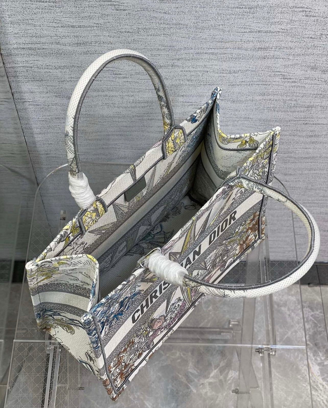 Medium Book Tote