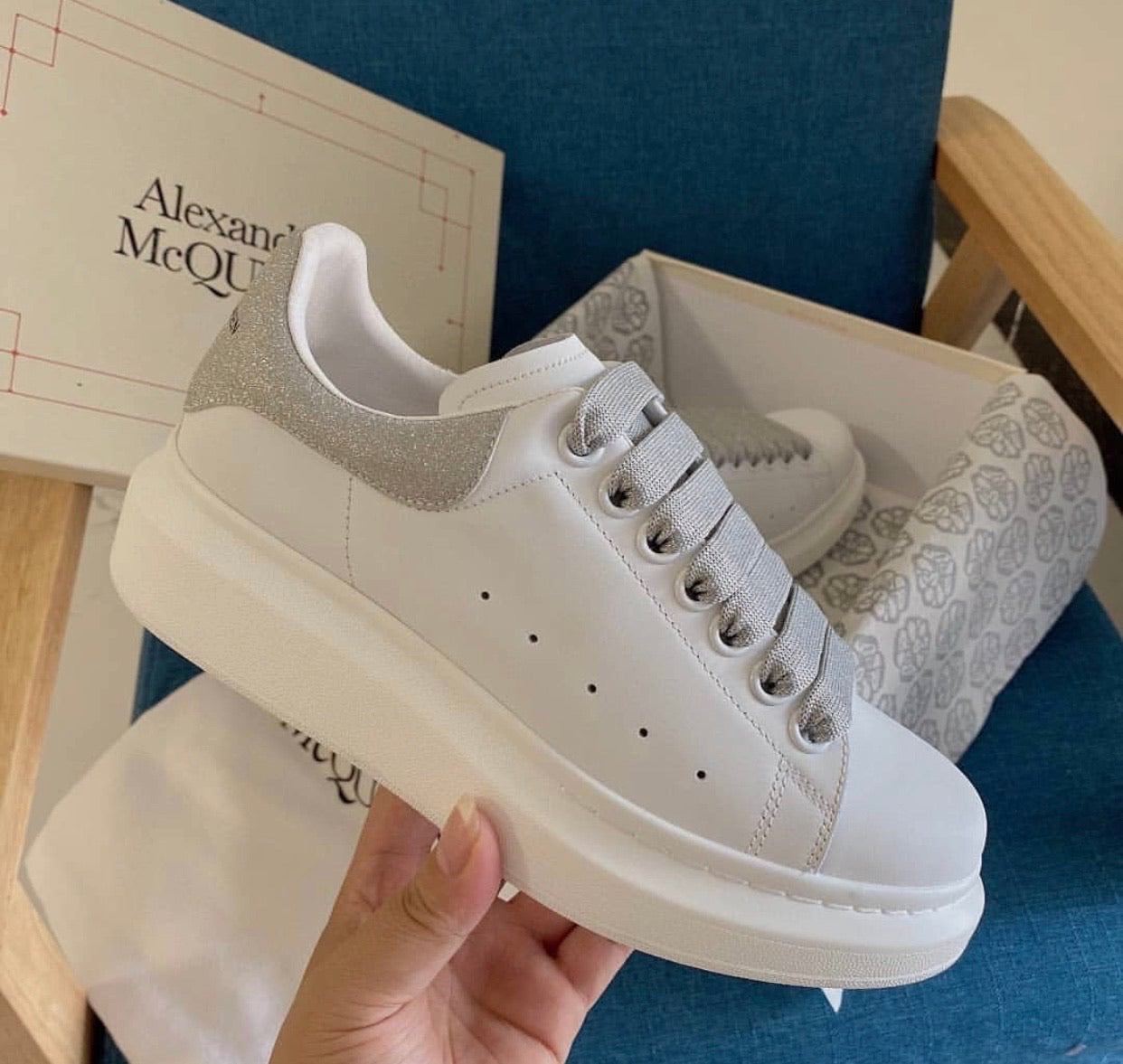 Oversized Sneaker