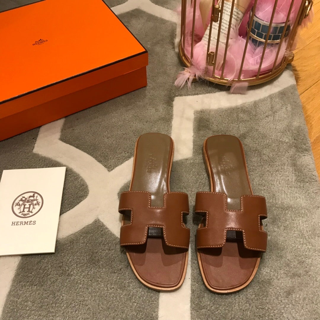Oran Sandals