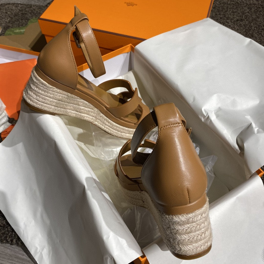Elda Wedges