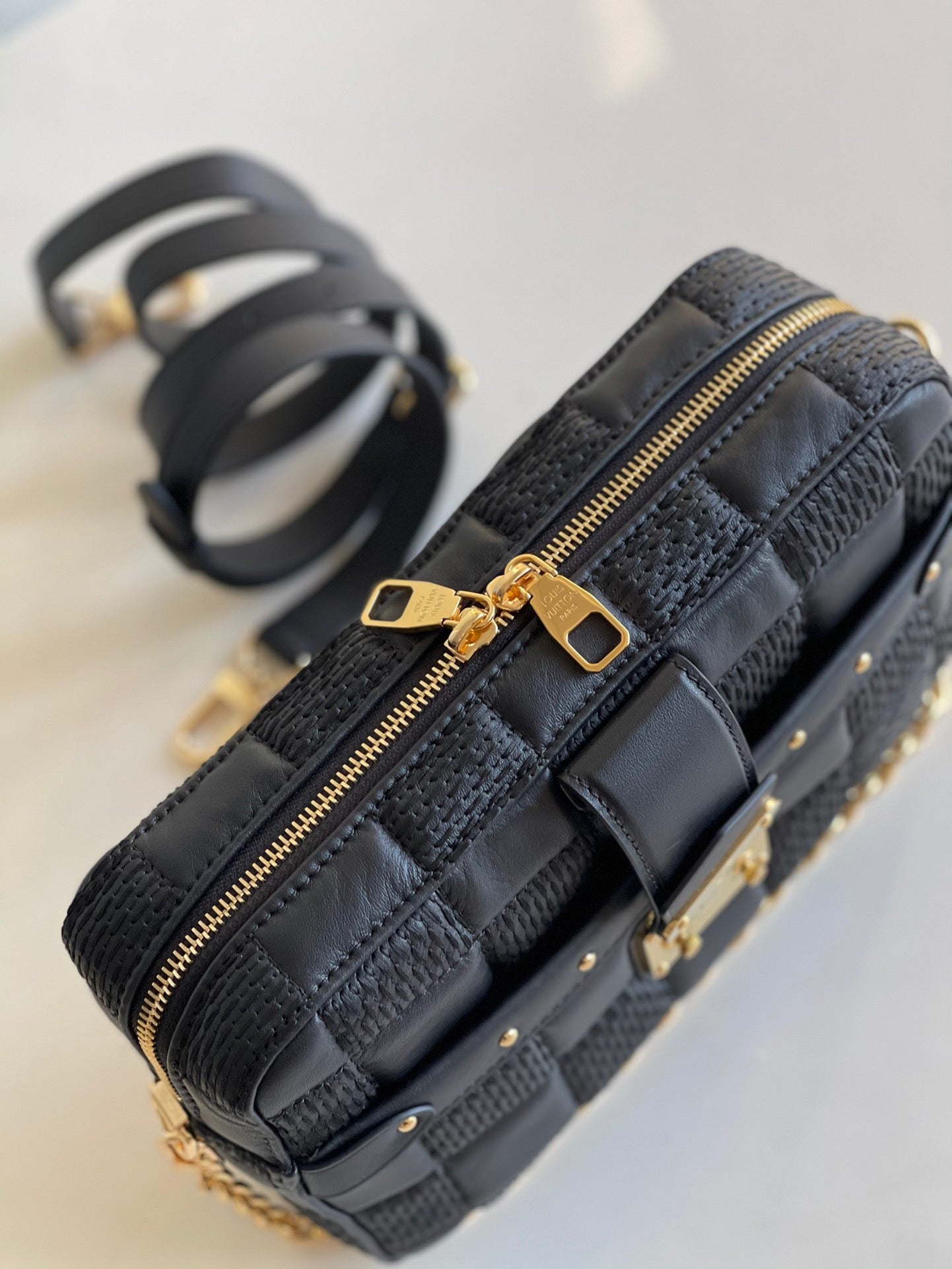 Troca Shoulder Bag