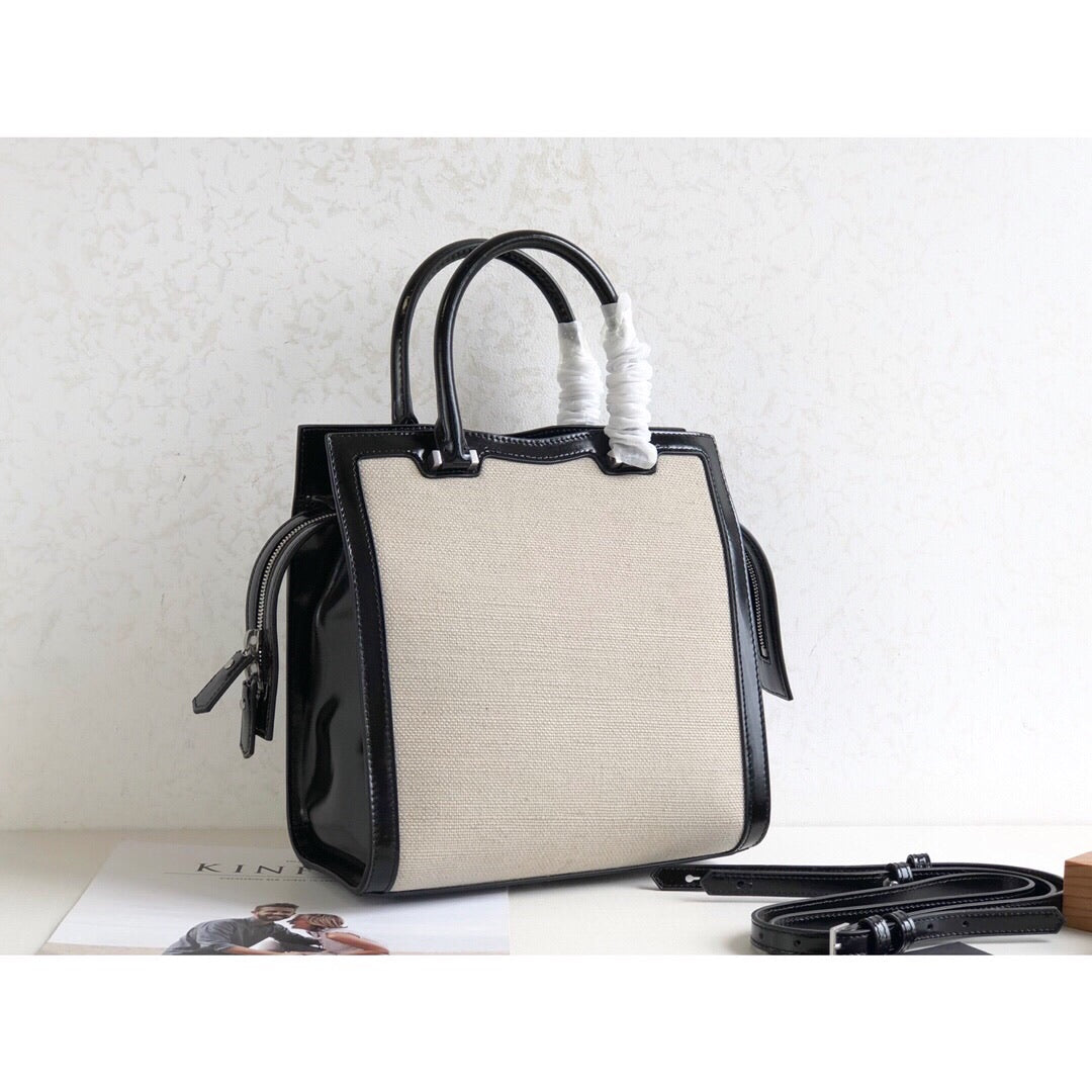 Uptown Linen Tote