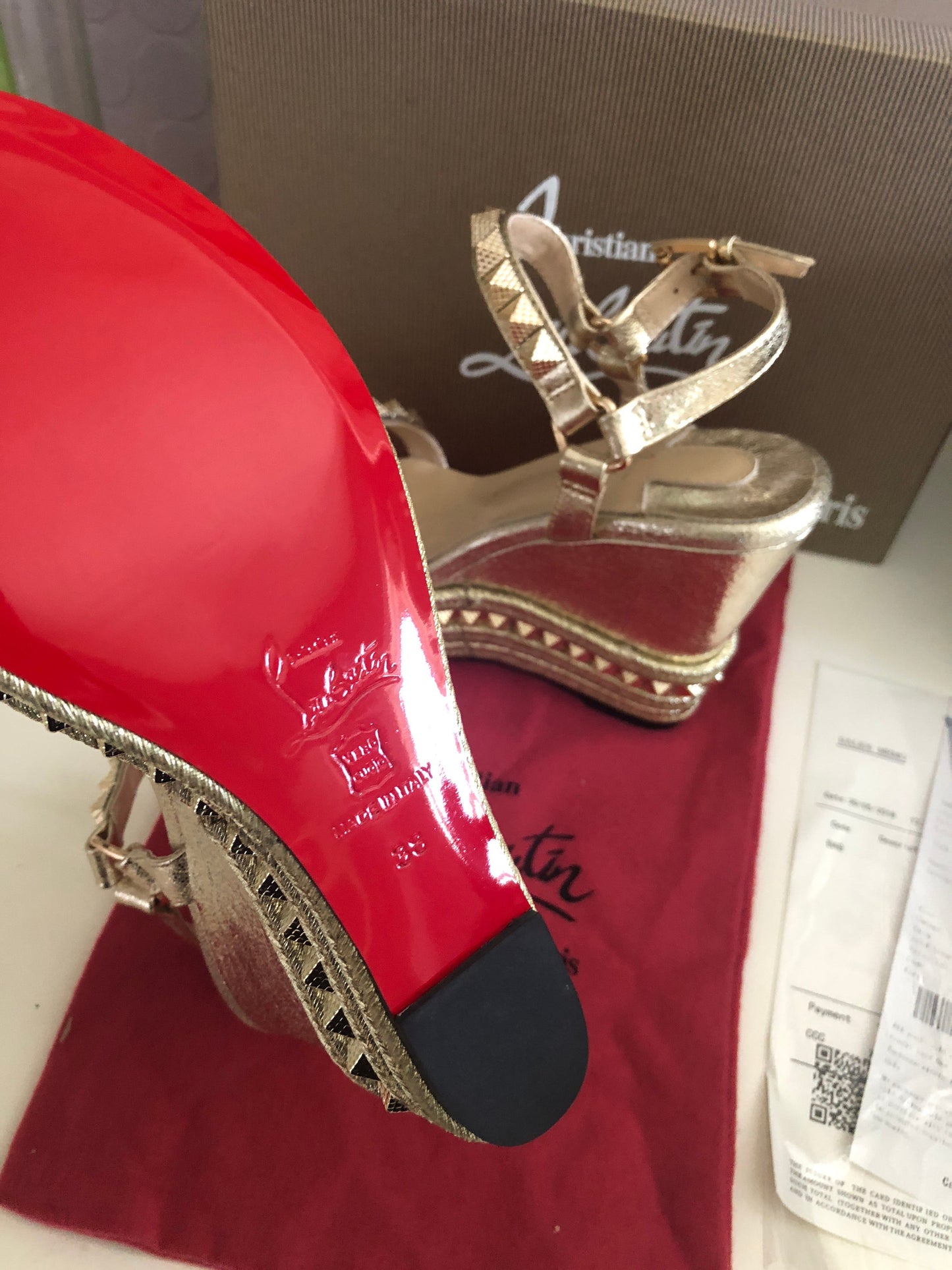 Stud Wedges