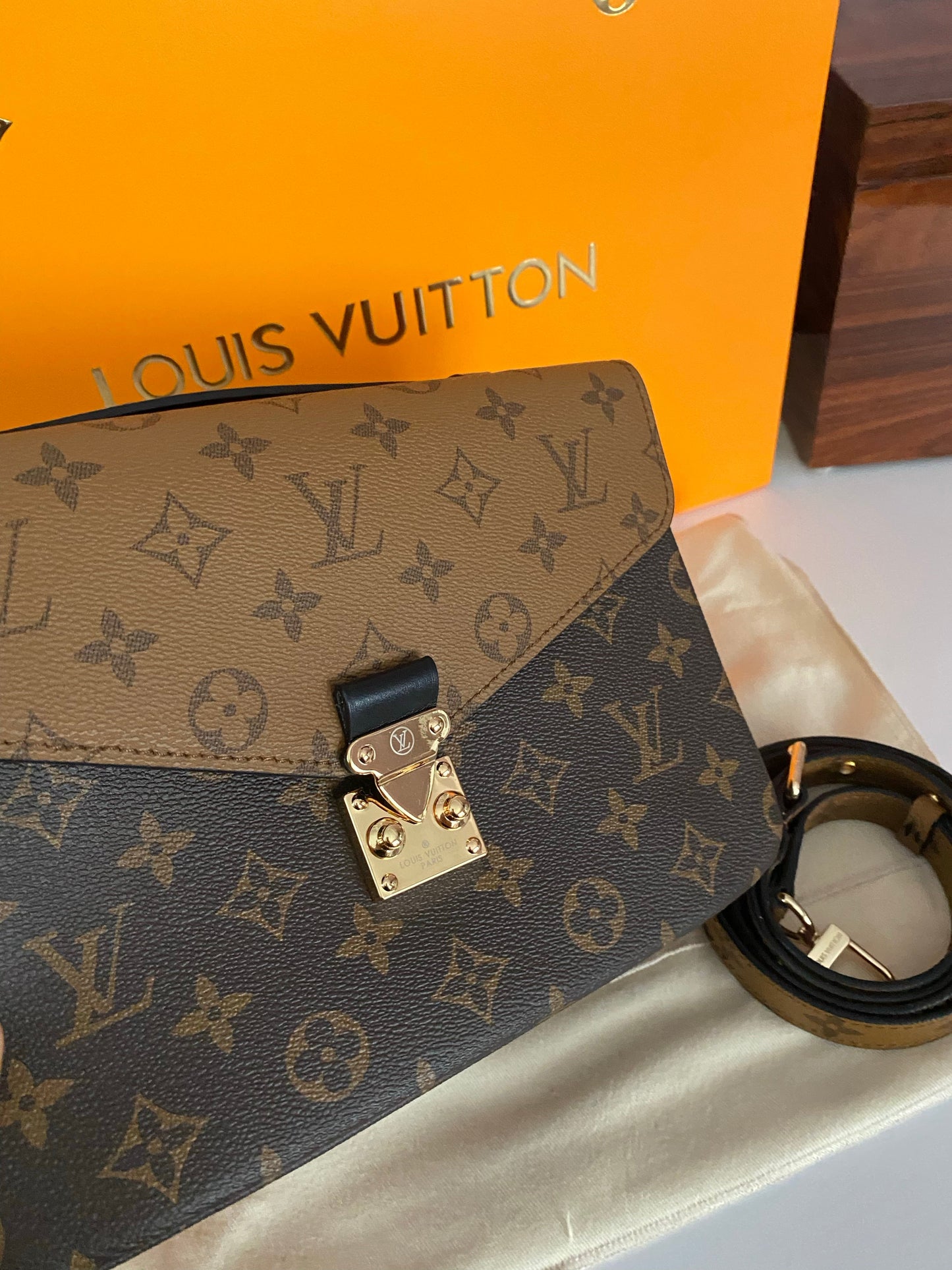 Pochette Metis