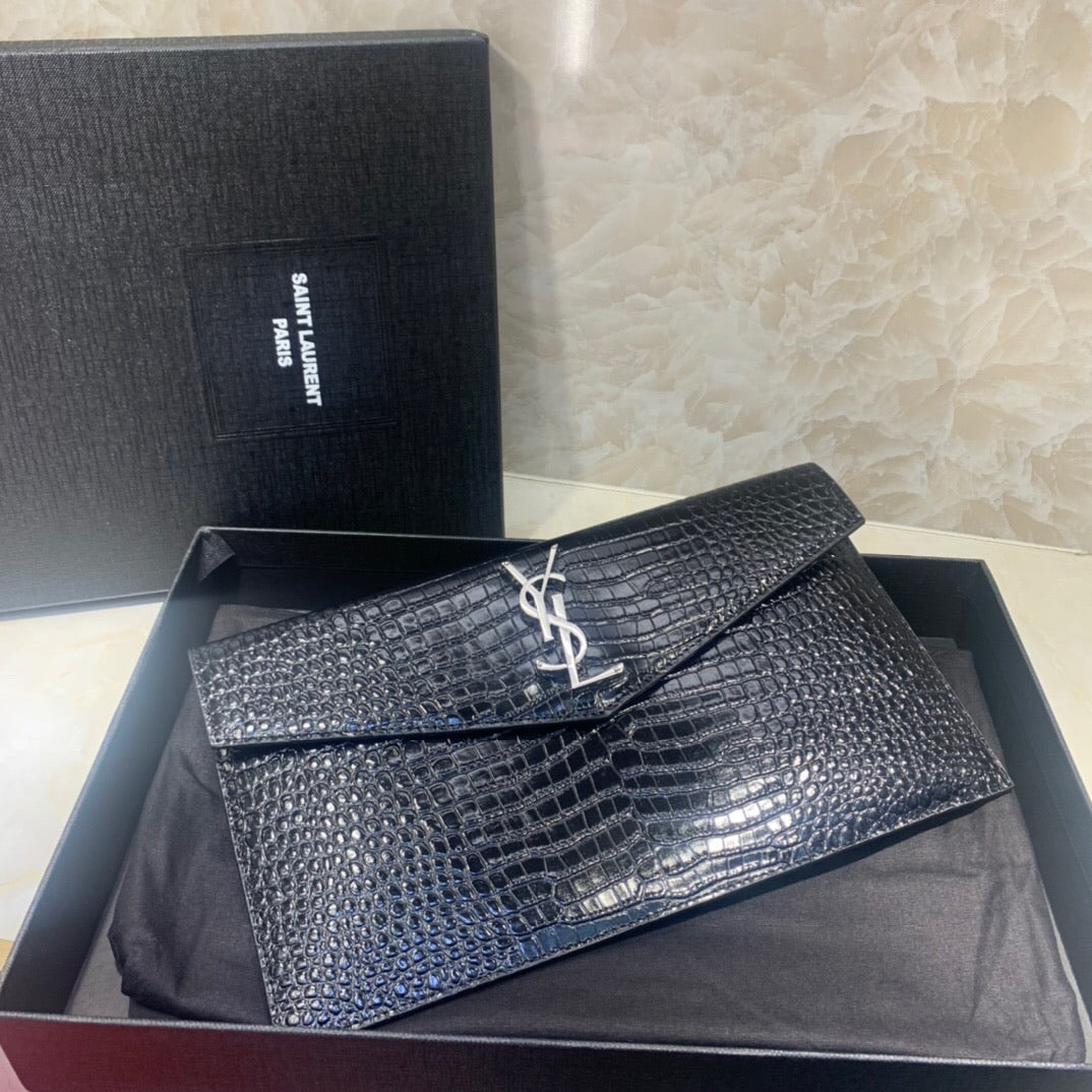Logo Clutch