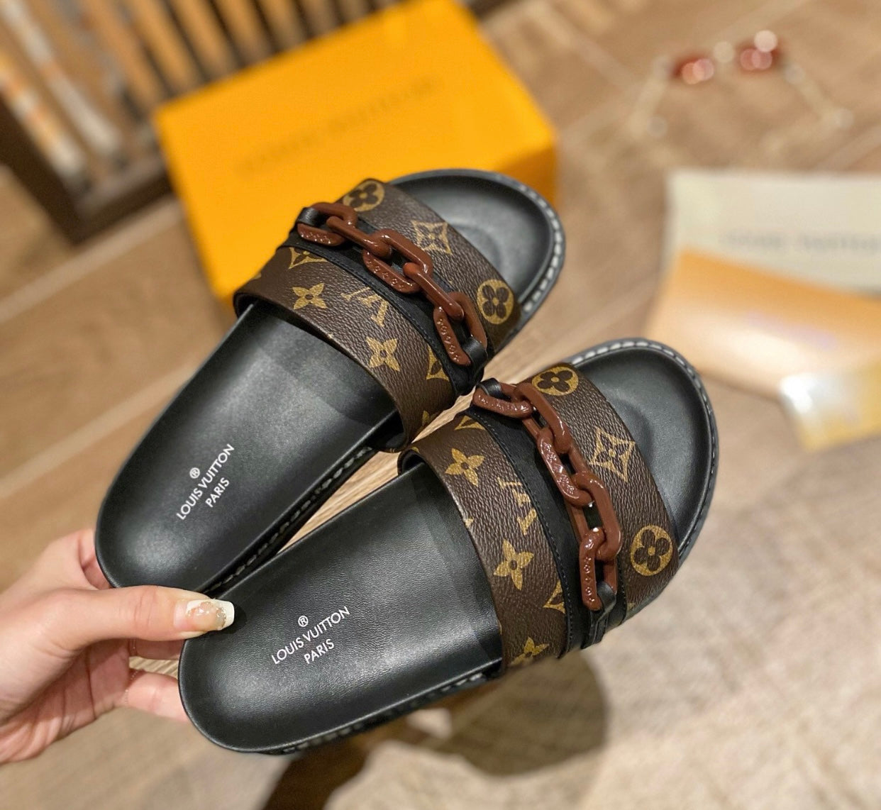 Chain Slides