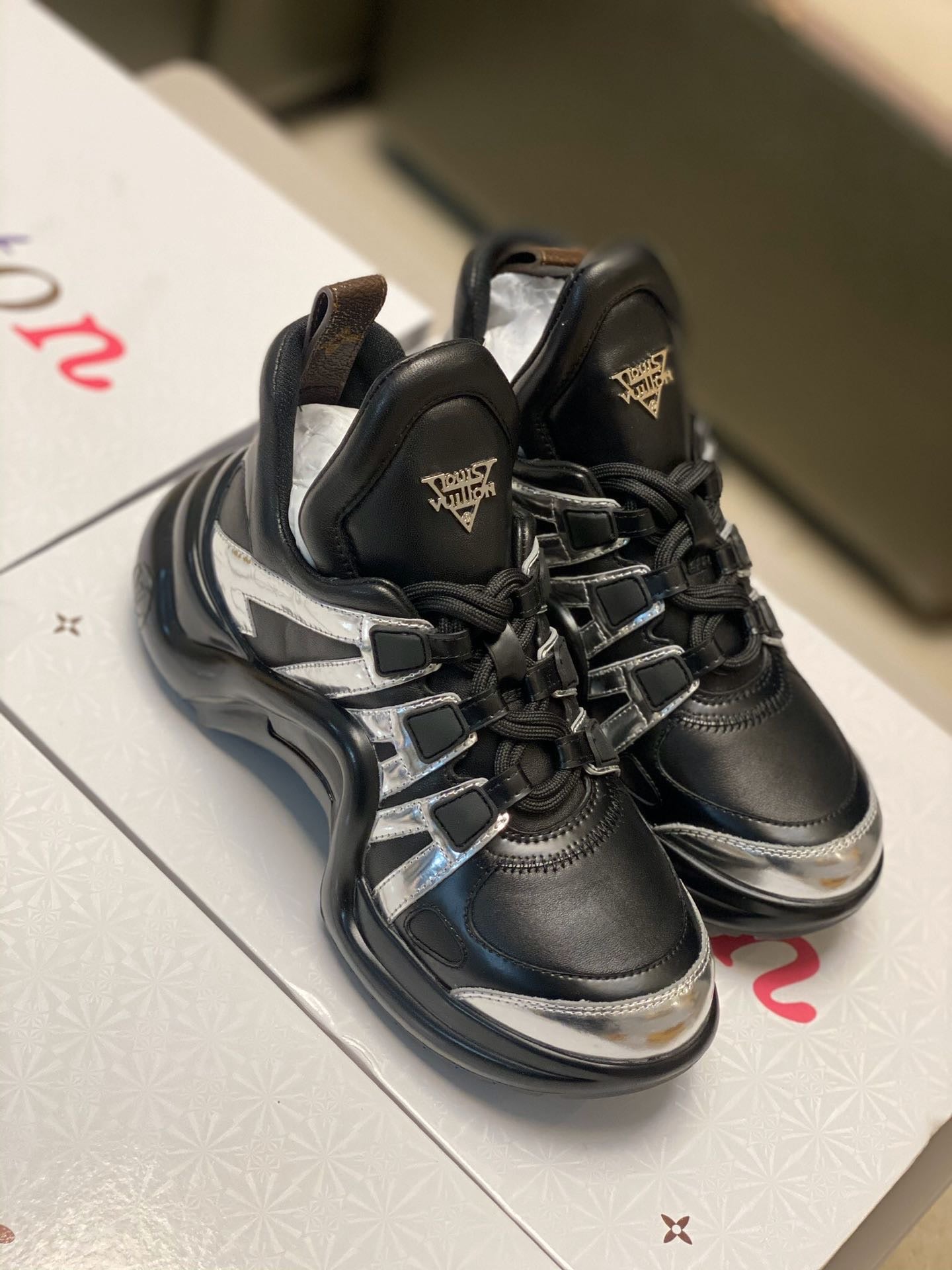 Archlight Sneaker